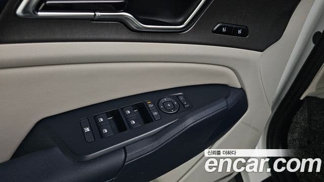 Kia Sportage 2025 — Фото 17/20