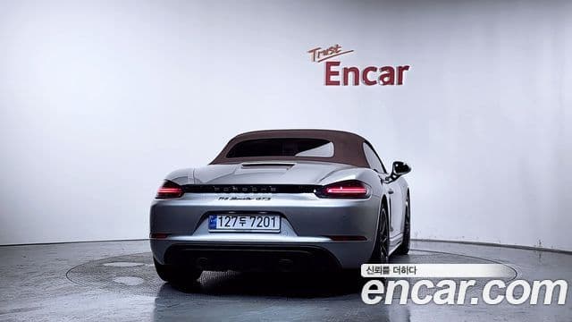 Porsche 718 Boxster 2021 — Şəkil 15/20