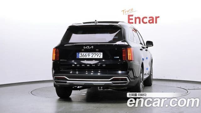 Kia Sorento 2021 — Фото 4/20