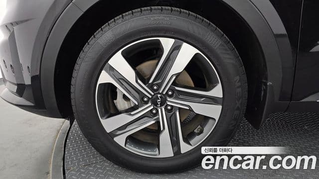 Kia Sorento 2021 — Фото 5/20