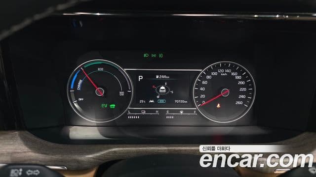 Kia Sorento 2021 — Фото 8/20