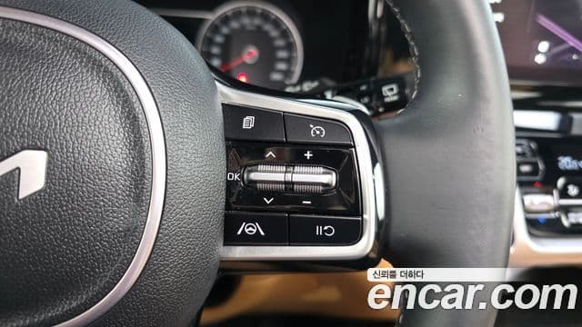 Kia Sorento 2021 — Фото 17/20