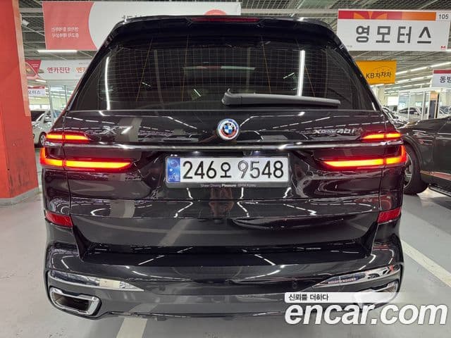 BMW X7 2024 — ფოტო 5/20