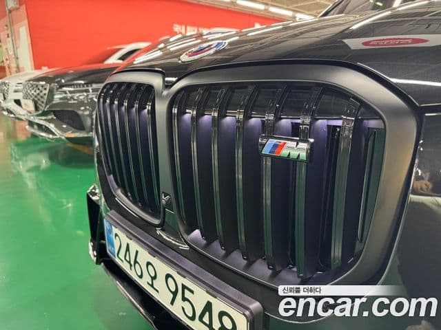 BMW X7 2024 — ფოტო 10/20