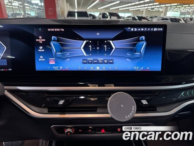 BMW X7 2024 — ფოტო 14/20