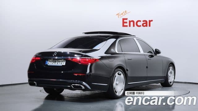 Mercedes-Benz S-Class 2023 — Photo 4/20