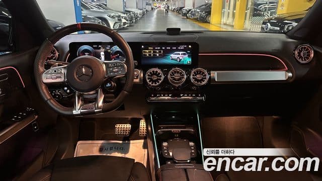 Mercedes-Benz GLB-Class 2023 — Şəkil 10/20