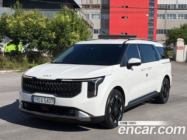 Kia Carnival 2024 — Şəkil 9/19
