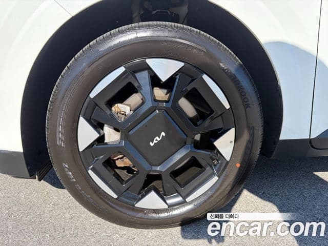 Kia Carnival 2024 — Şəkil 4/19