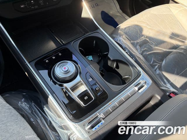 Kia Carnival 2024 — Şəkil 7/19