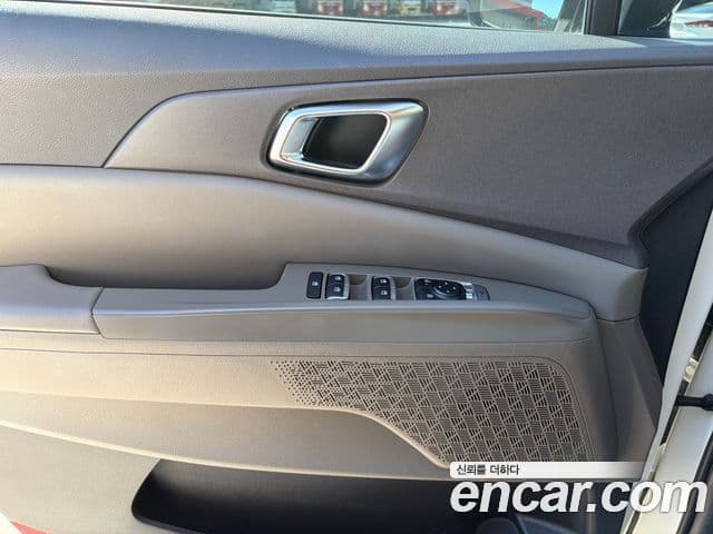 Kia Carnival 2024 — Şəkil 15/19