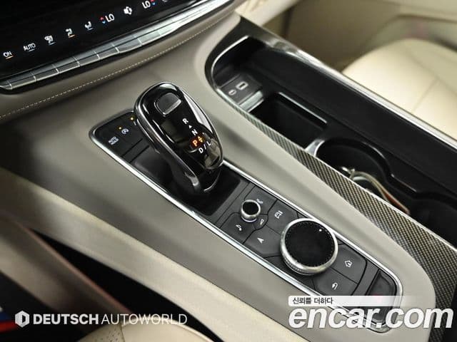 Cadillac Escalade 2023 — ფოტო 8/20