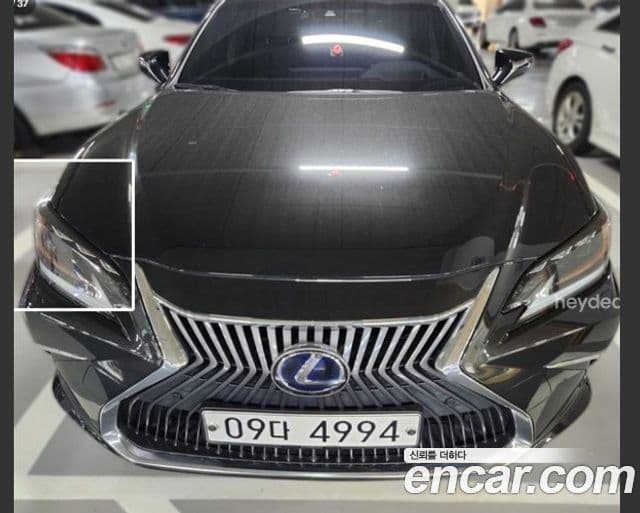 Lexus ES300h 2019 — Şəkil 1/16