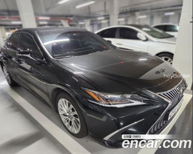 Lexus ES300h 2019 — Şəkil 3/16
