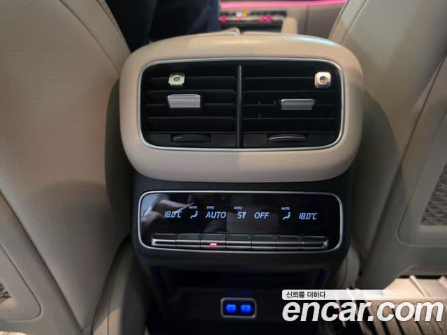 Mercedes-Benz GLE-Class 2023 — Şəkil 12/18