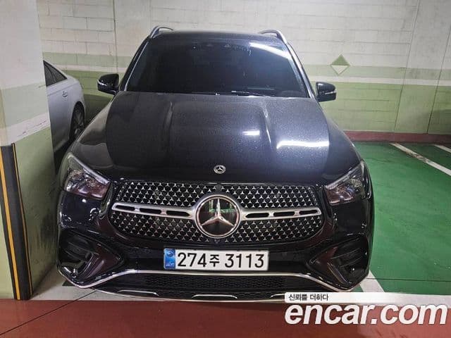 Mercedes-Benz GLE-Class 2023 — Photo 4/13