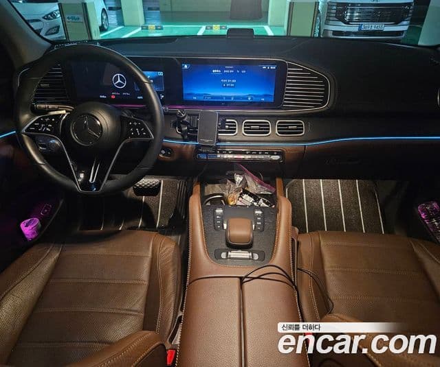 Mercedes-Benz GLE-Class 2023 — Photo 12/13