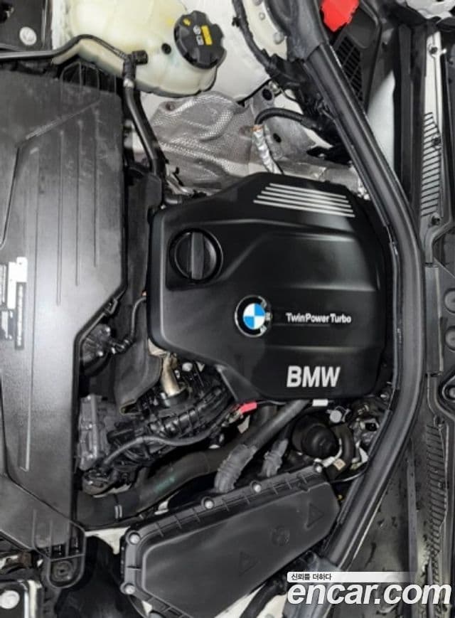 BMW 1 Series 2018 — Фото 19/20