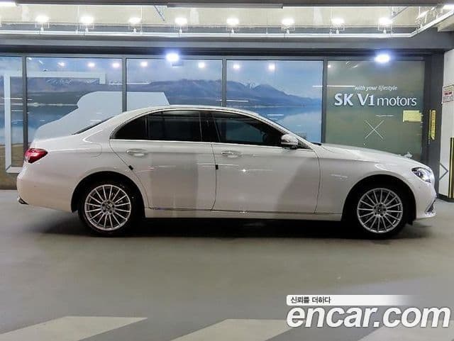 Mercedes-Benz E-Class 2023 — Şəkil 3/20