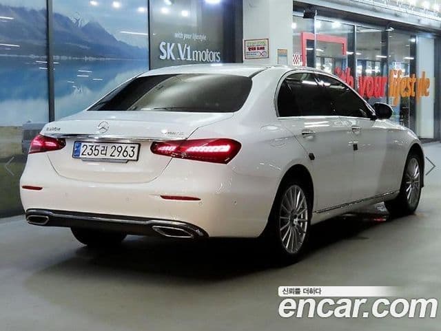 Mercedes-Benz E-Class 2023 — Şəkil 4/20