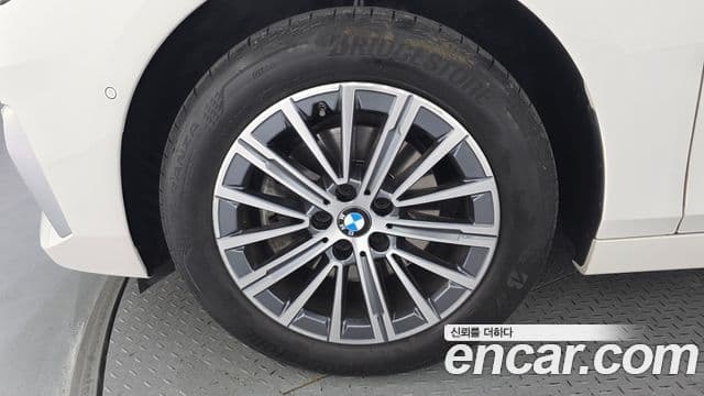 BMW 2 Series Active Tourer 2023 — ფოტო 4/20