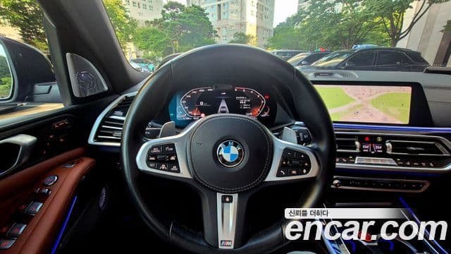 BMW X7 2021 — ფოტო 7/19