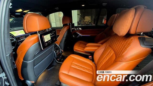 BMW X7 2021 — ფოტო 11/19