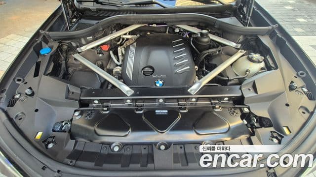 BMW X7 2021 — ფოტო 12/19