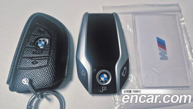BMW X7 2021 — ფოტო 18/19