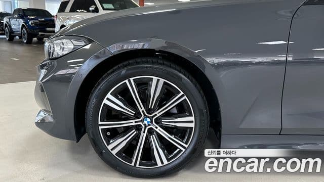 BMW 3 Series 2025 — Şəkil 4/20