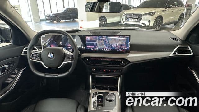 BMW 3 Series 2025 — фото 10 из 20
