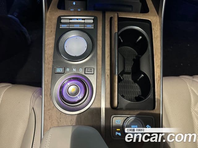 Genesis GV80 2022 — Şəkil 16/17