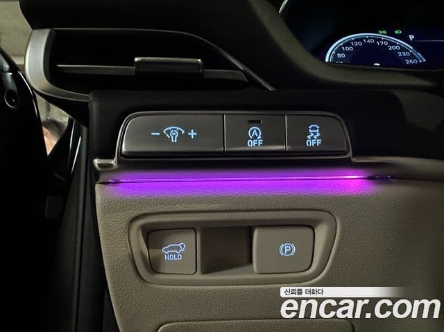 Genesis GV80 2022 — Şəkil 8/17