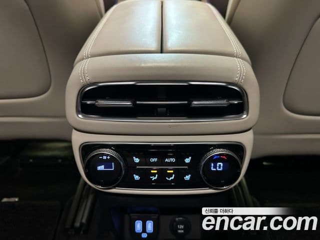 Genesis GV80 2022 — Şəkil 10/17