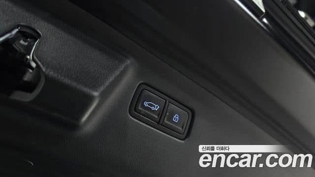 Hyundai Santa Fe 2025 — Şəkil 17/20