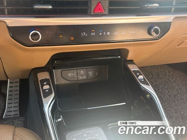 Kia Sorento 2023 — Photo 5/20