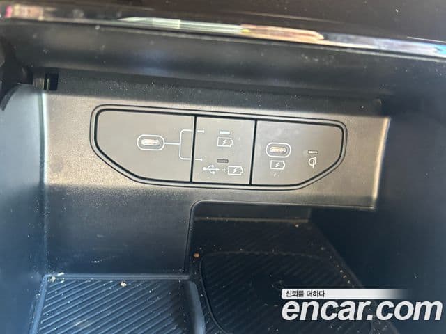 Kia Sorento 2023 — Photo 15/20