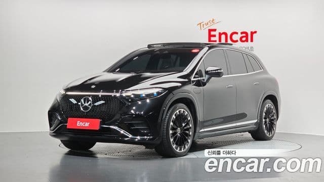 Mercedes-Benz EQS SUV 2023 — Photo 5/33