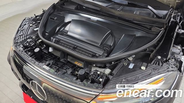 Mercedes-Benz EQS SUV 2023 — Photo 6/33