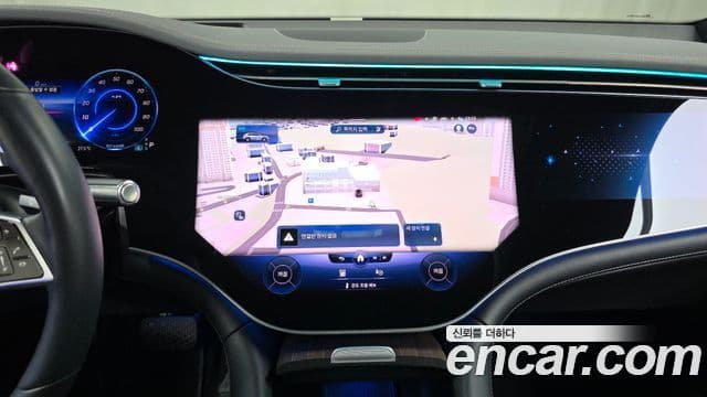 Mercedes-Benz EQS SUV 2023 — Photo 11/33