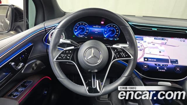 Mercedes-Benz EQS SUV 2023 — Photo 22/33