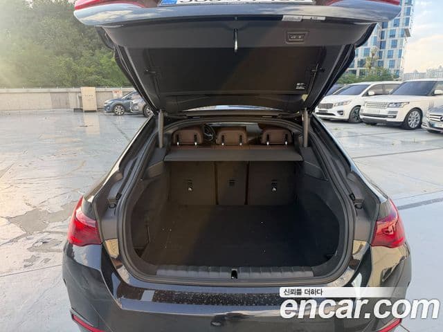 BMW 4 Series 2026 — Şəkil 13/15