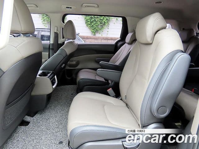 Kia Carnival 2024 — Şəkil 5/20
