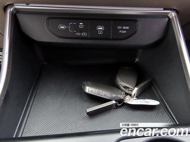 Kia Carnival 2024 — Şəkil 17/20