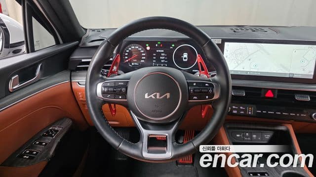 Kia K5 2024 — ფოტო 14/20
