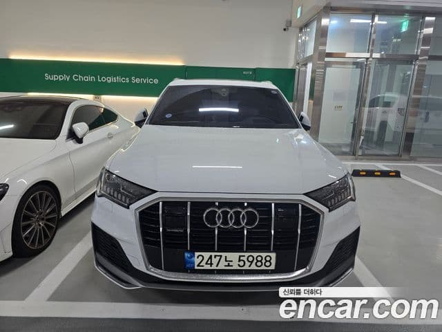 Audi Q7 2021 — Şəkil 8/8