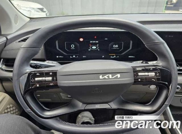 Kia Carnival 2025 — ფოტო 9/18
