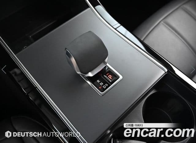 Land Rover Range Rover Evoque 2024 — ფოტო 8/20