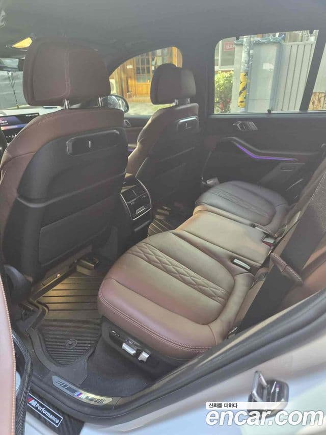BMW X5 2023 — ფოტო 8/10