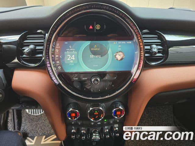 Mini Cooper S Convertible 2021 — Şəkil 17/20